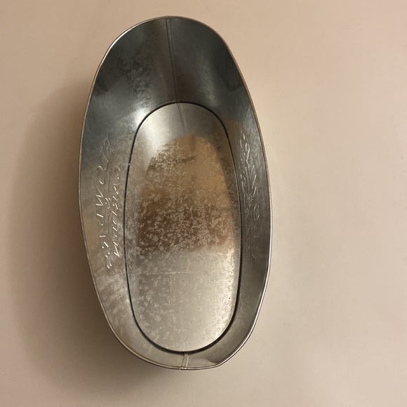 COPY - NWT Flowers & Garden Galvanized Metal Oval Shaped Planter 10.5x5.5x4inch - Picture 5 of 5